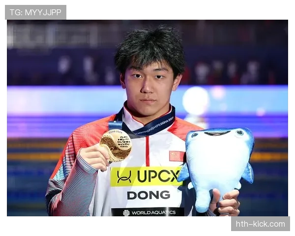 董志豪随手一刷卡那场面，感觉我把工资拿错人了